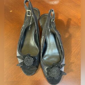 Bandolino ‘Flowerpuff’ Black Satin Heel